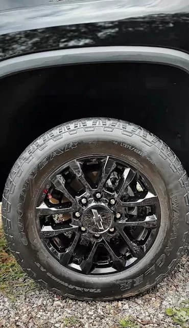 Toyota Tundra tires and wheels after deep cleaning and dressing — CastroShines Mobile Detailing